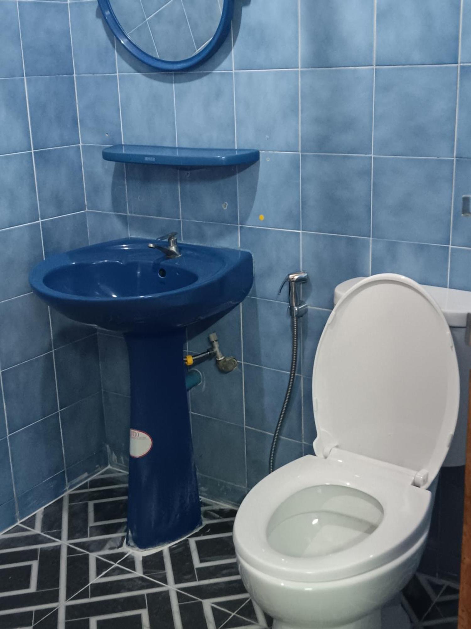 Hug Glur House Tour And Hostel (Adults Only) Chiang Mai Luaran gambar