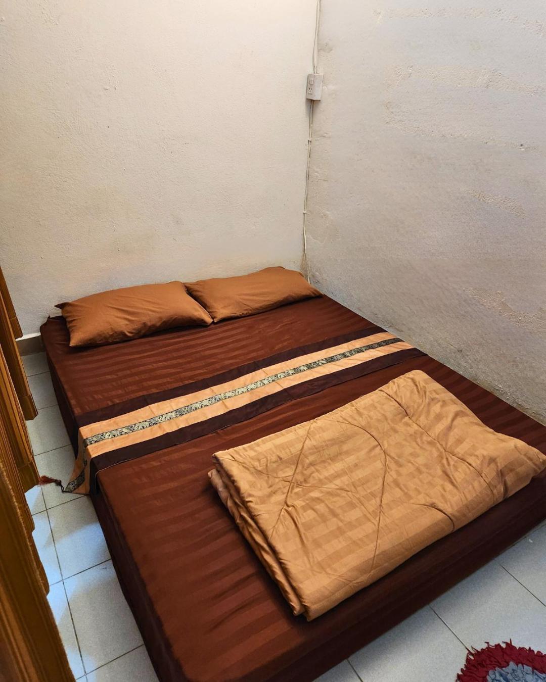 Hug Glur House Tour And Hostel (Adults Only) Chiang Mai Luaran gambar