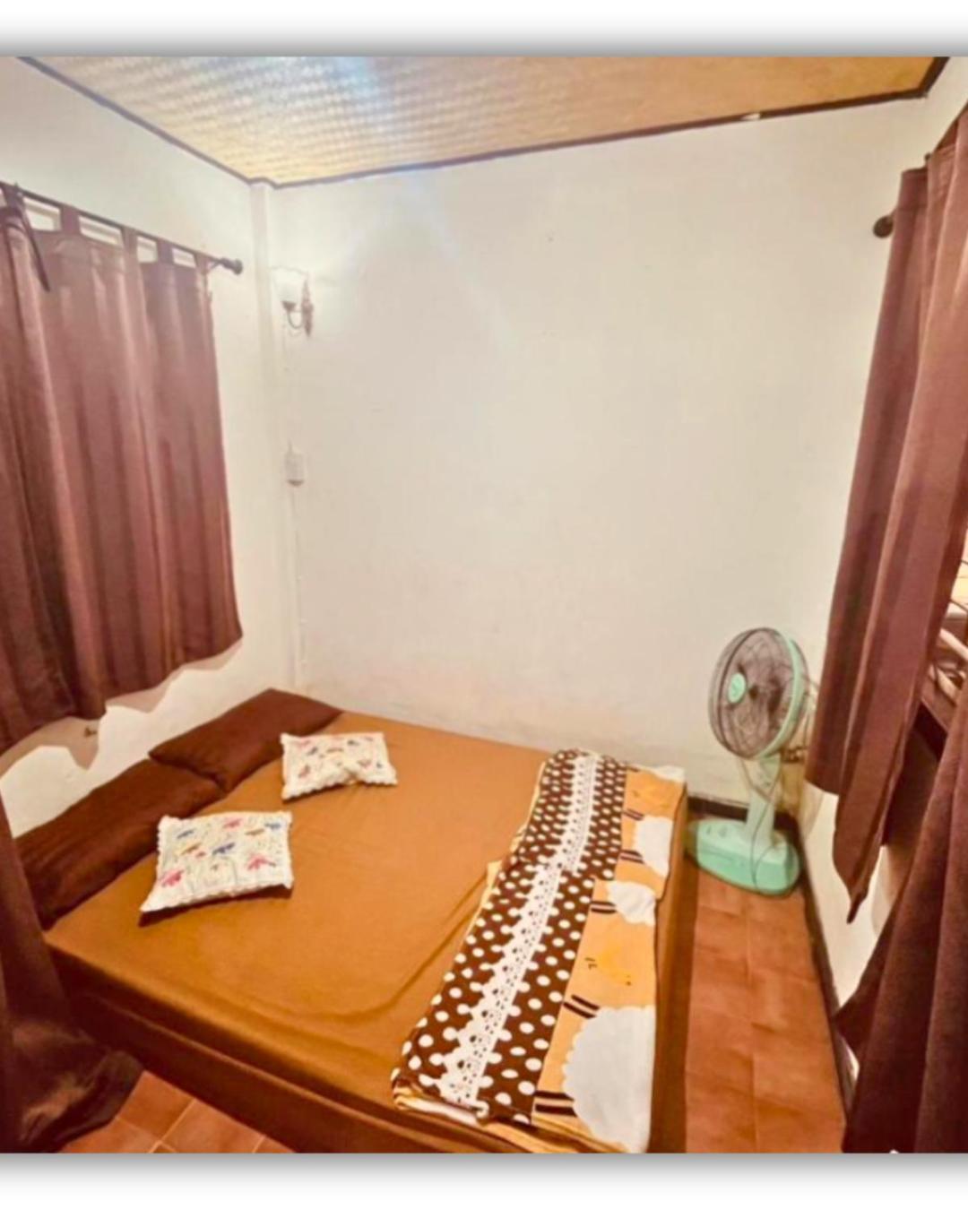Hug Glur House Tour And Hostel (Adults Only) Chiang Mai Luaran gambar