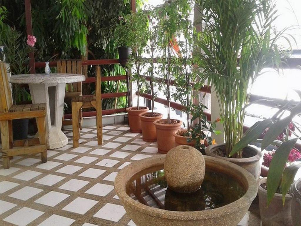Hug Glur House Tour And Hostel (Adults Only) Chiang Mai Luaran gambar